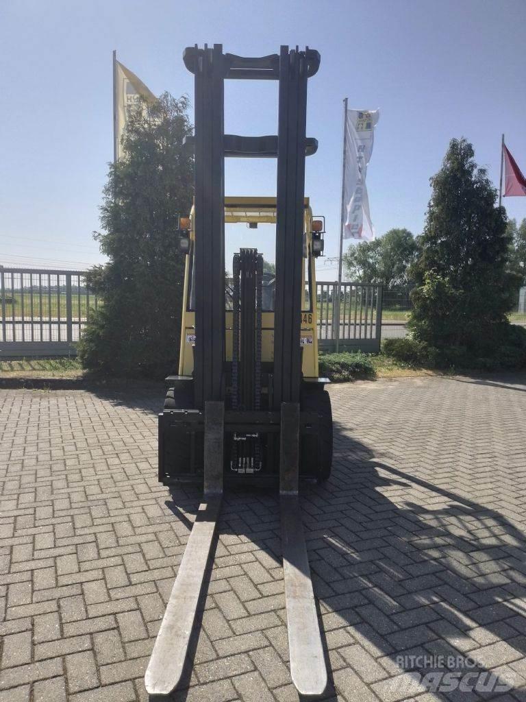 Hyster H3.5UT Tehnika ar dīzeļa dzinēju