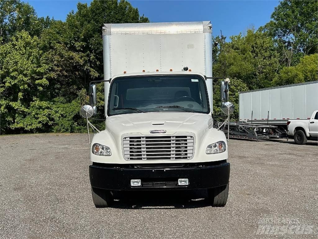 Freightliner M2 Furgons