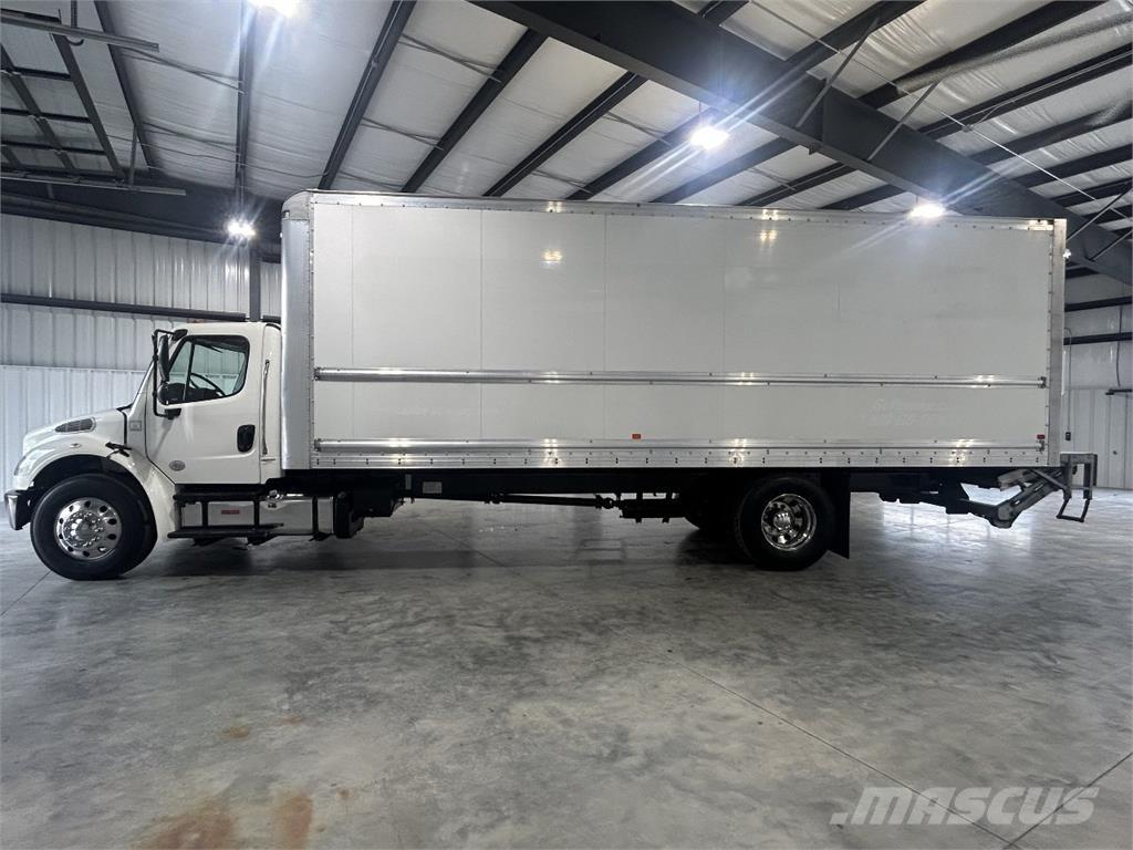 Freightliner M2 Furgons