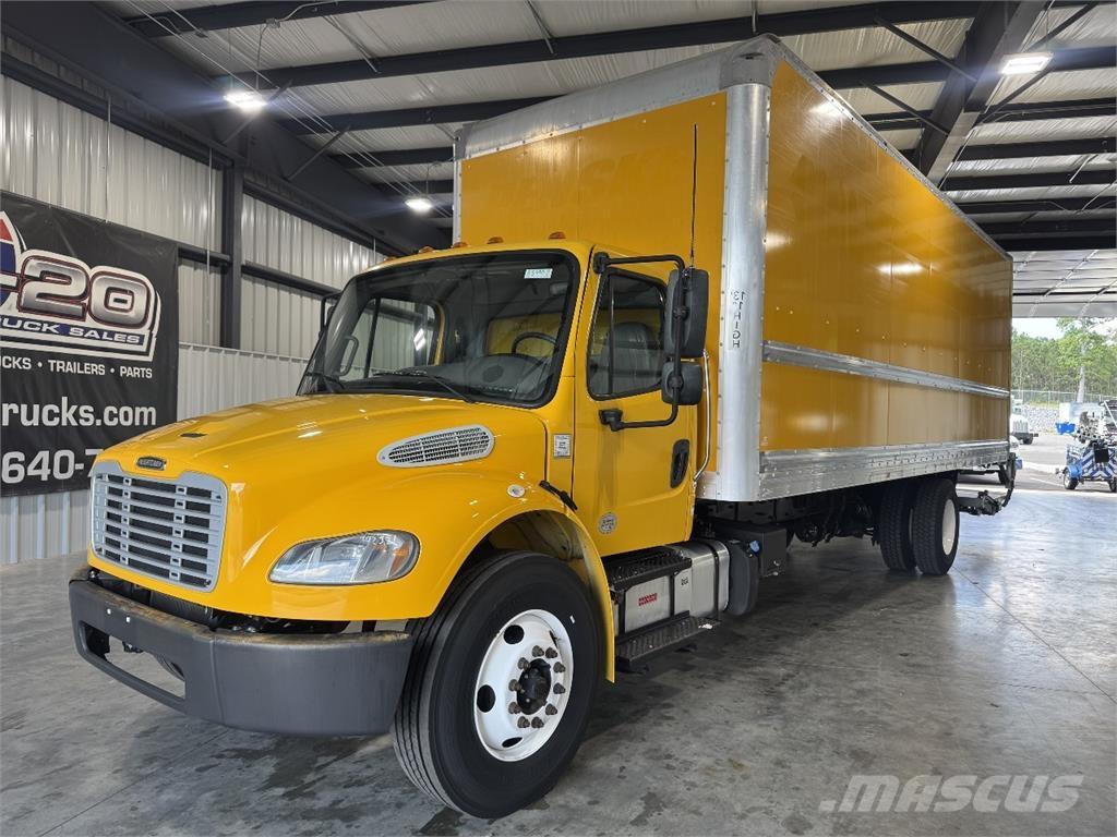 Freightliner M2 Furgons