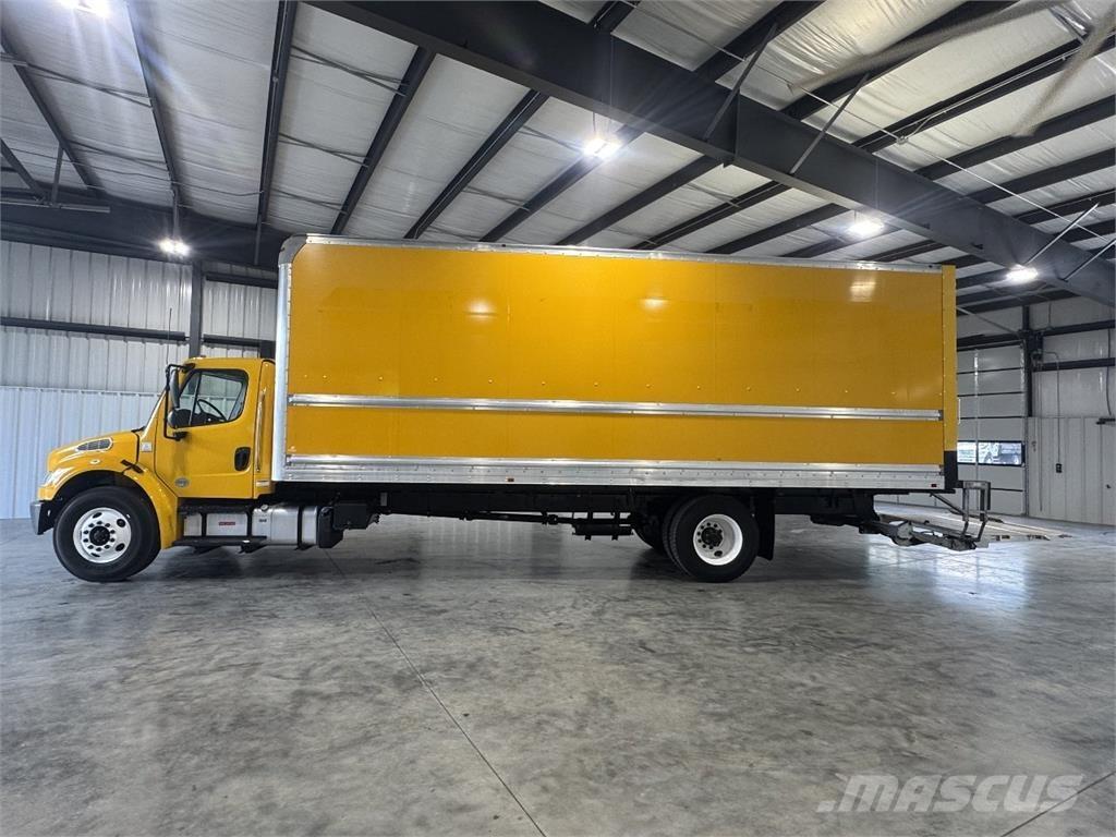 Freightliner M2 Furgons