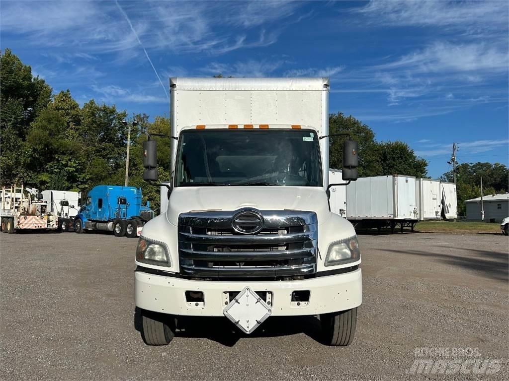 Hino 268 Furgons