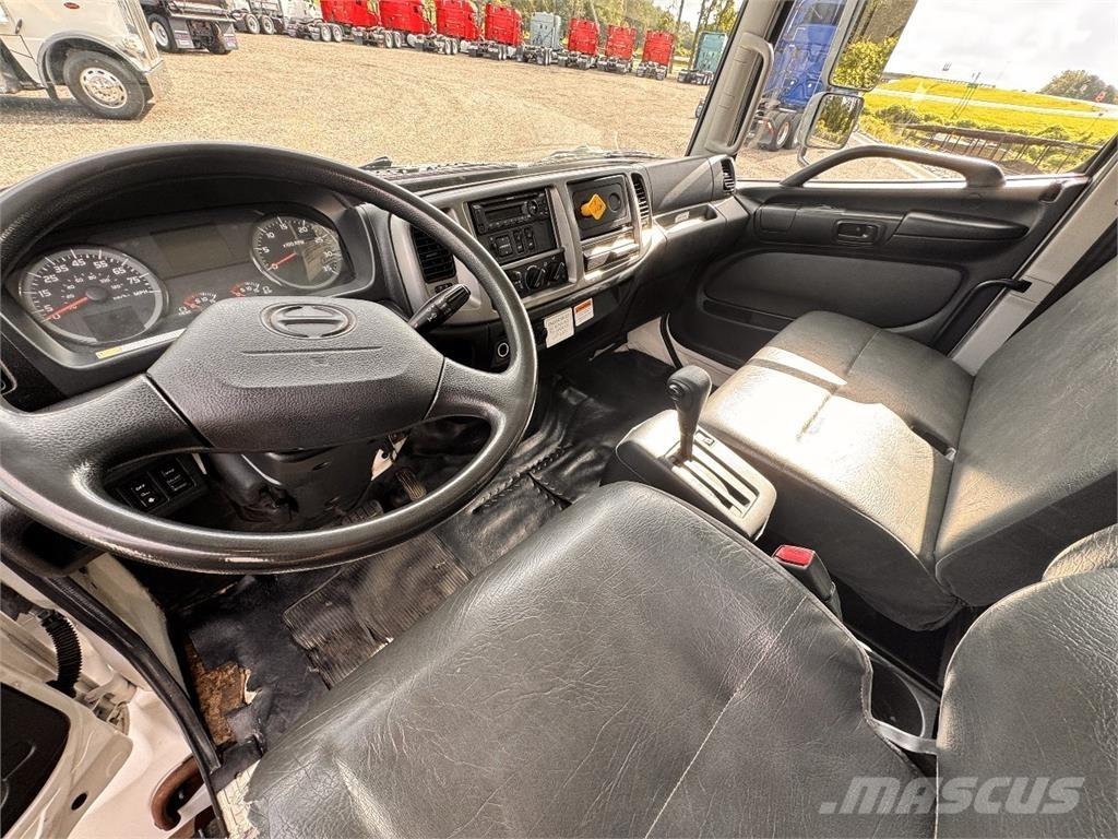 Hino 268 Furgons