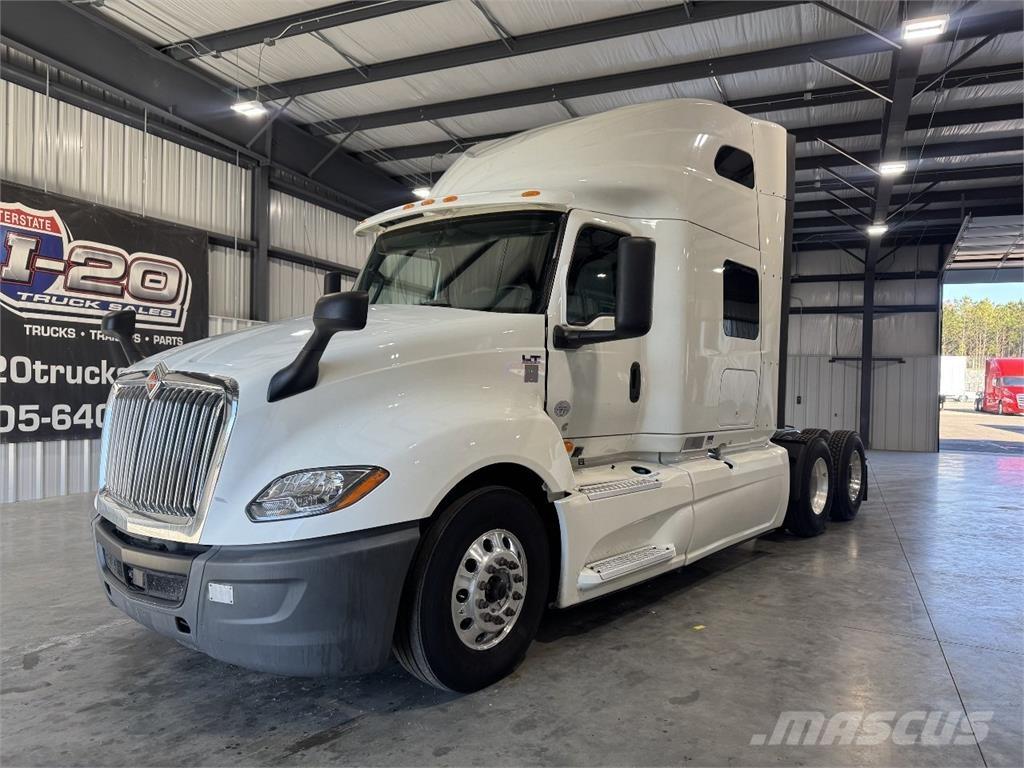 International LT625 Vilcēji