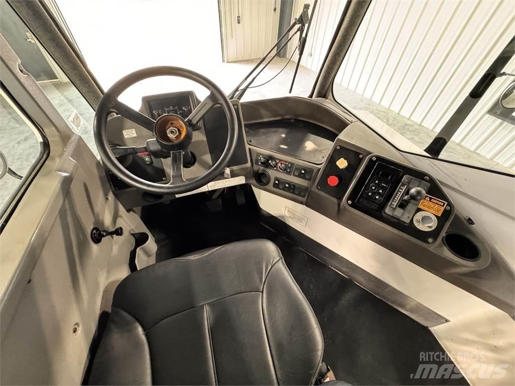 Kalmar T2 Terminālie traktori