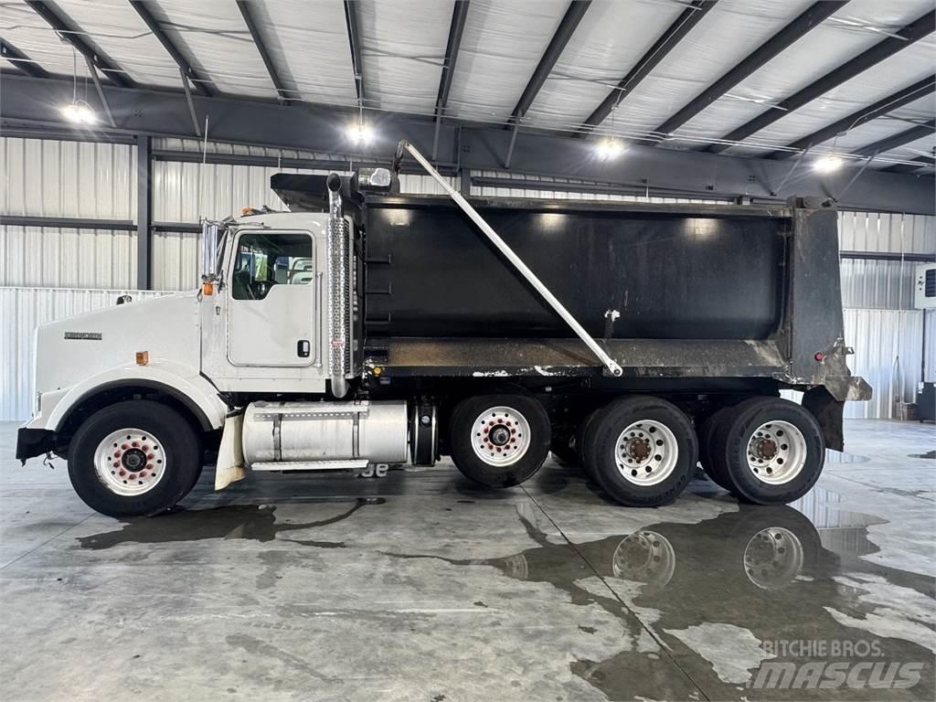 Kenworth T800 Pašizgāzējs