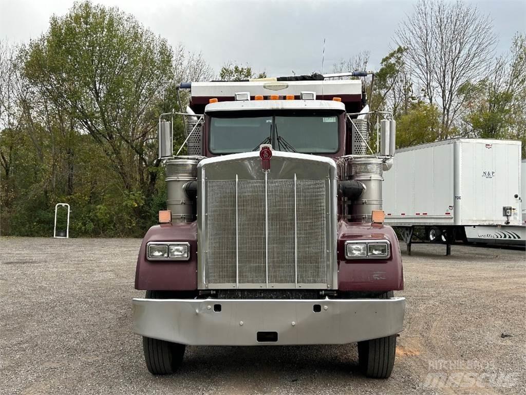 Kenworth W900 Pašizgāzējs