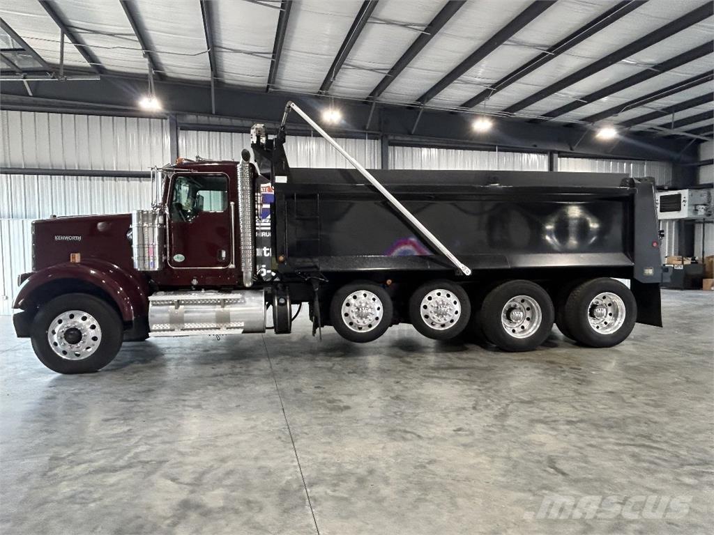 Kenworth W900B Pašizgāzējs