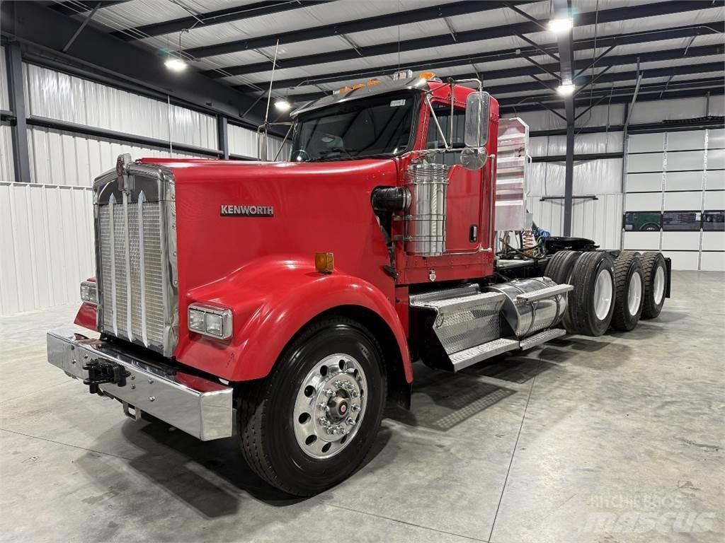 Kenworth W900L Vilcēji