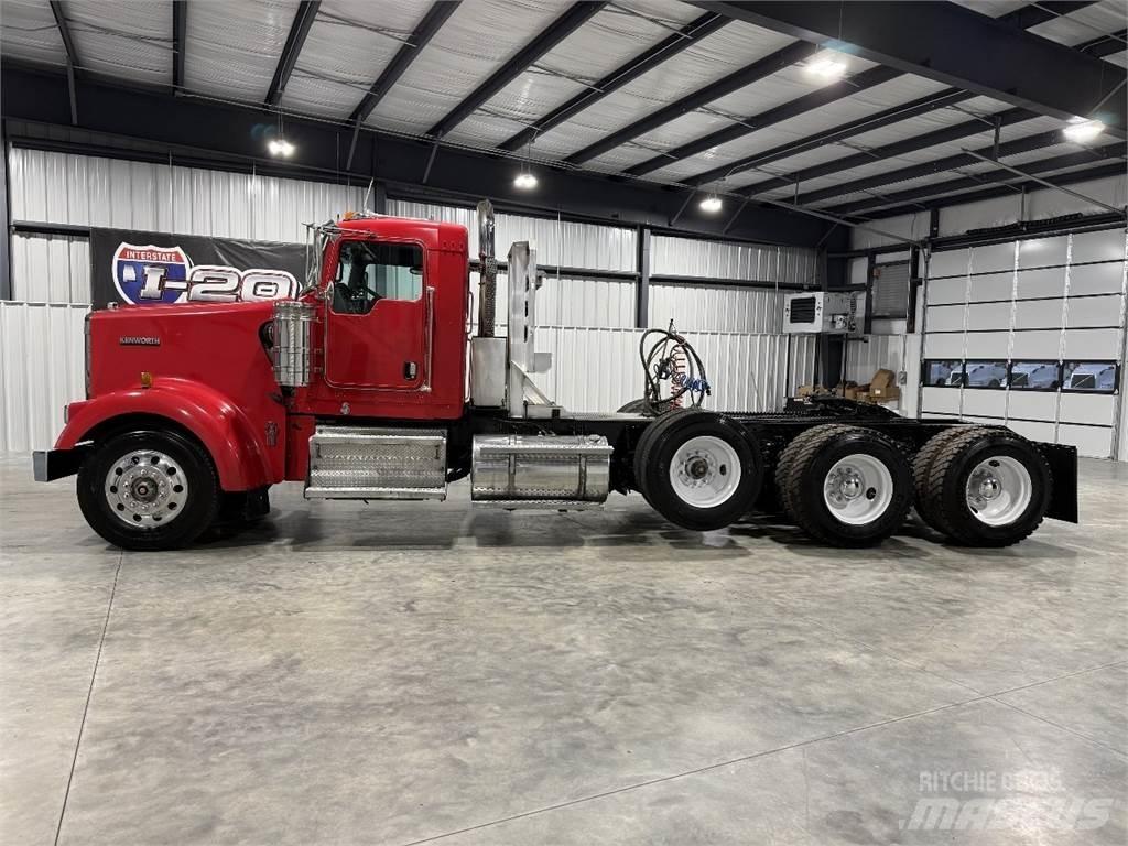 Kenworth W900L Vilcēji
