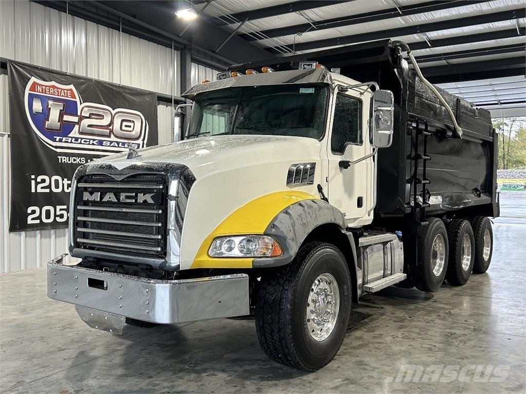 Mack Granite Pašizgāzējs