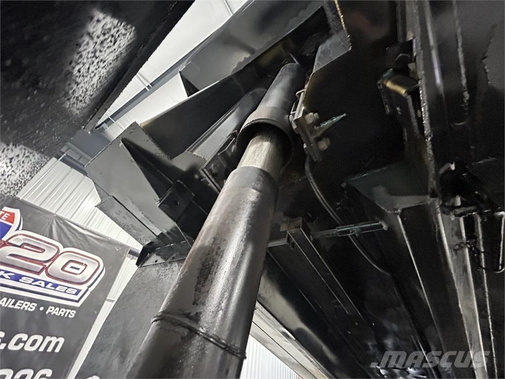 Mack Granite Pašizgāzējs