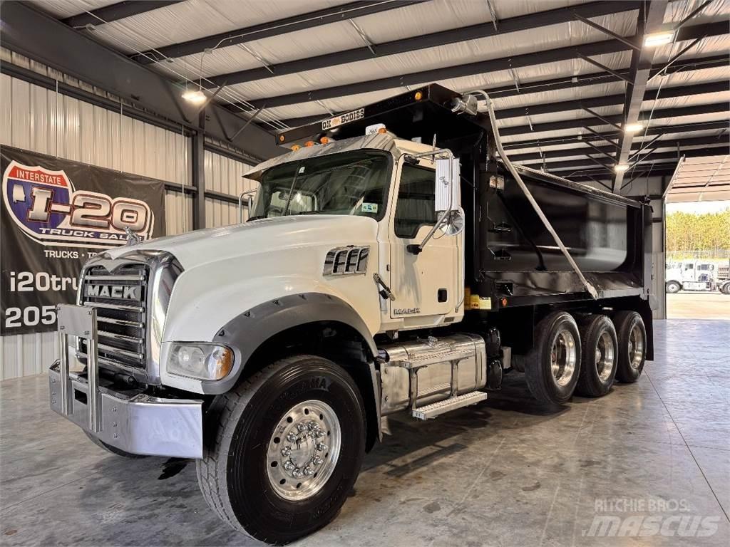 Mack GU713 Pašizgāzējs