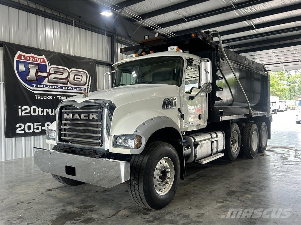 Mack GU713 Pašizgāzējs