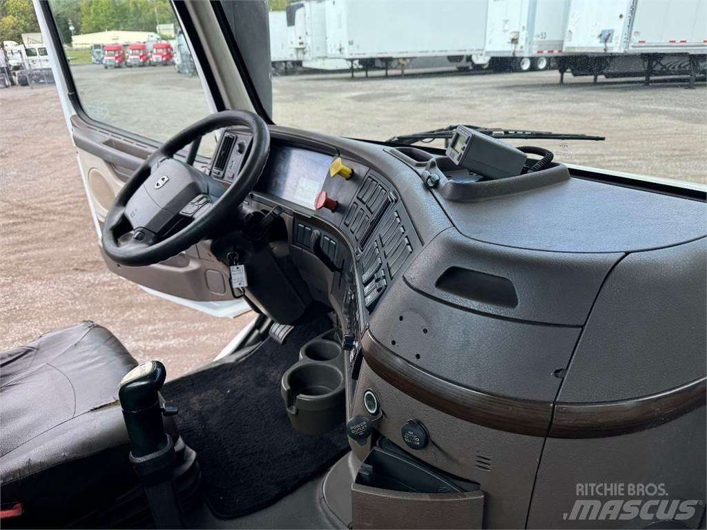 Volvo VNL42T300 Vilcēji