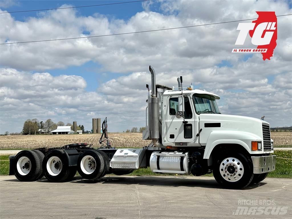 Mack CH613 Vilcēji