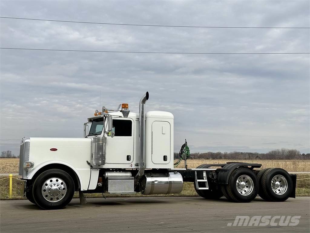 Peterbilt 389 Vilcēji