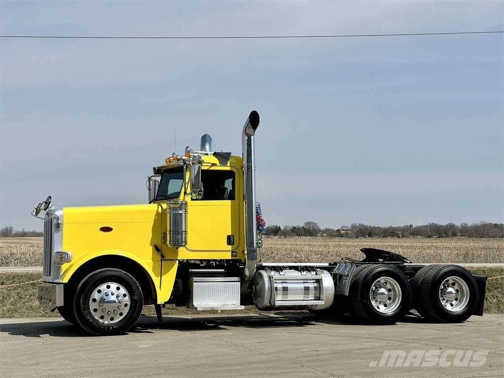 Peterbilt 389 Vilcēji
