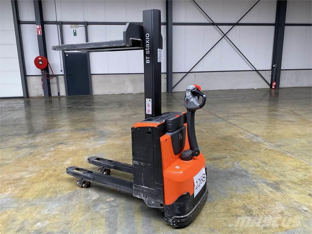 Toyota BT SWE080L Pašgājēji krautnētāji
