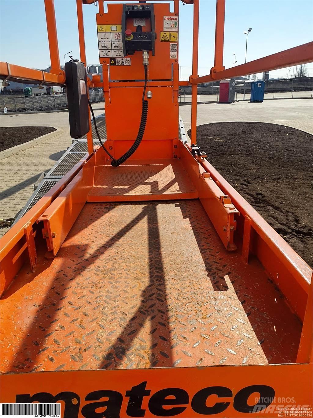 JLG 2032ES Šķerveida pacēlāji