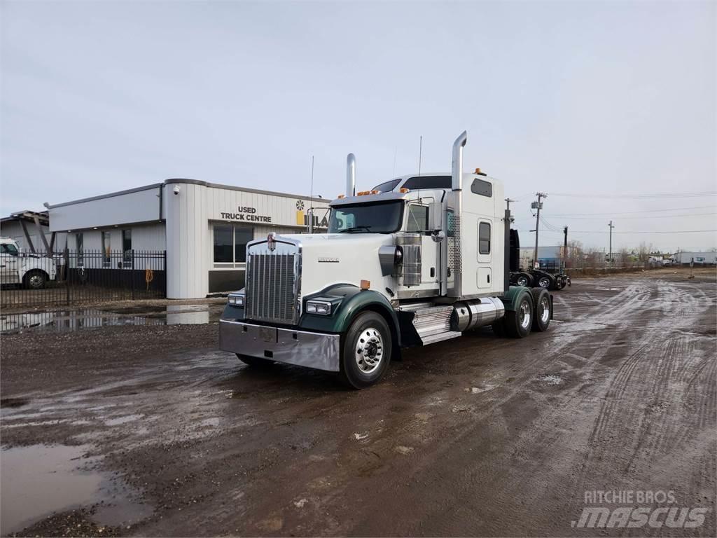 Kenworth W900L Vilcēji