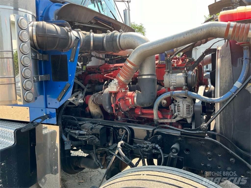 Kenworth W900L Vilcēji