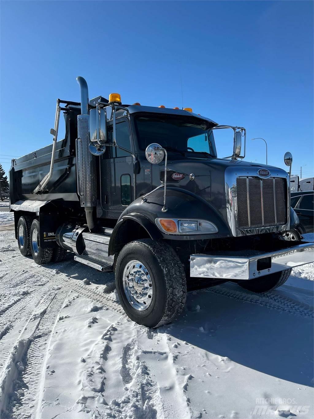 Peterbilt 348 Pašizgāzējs