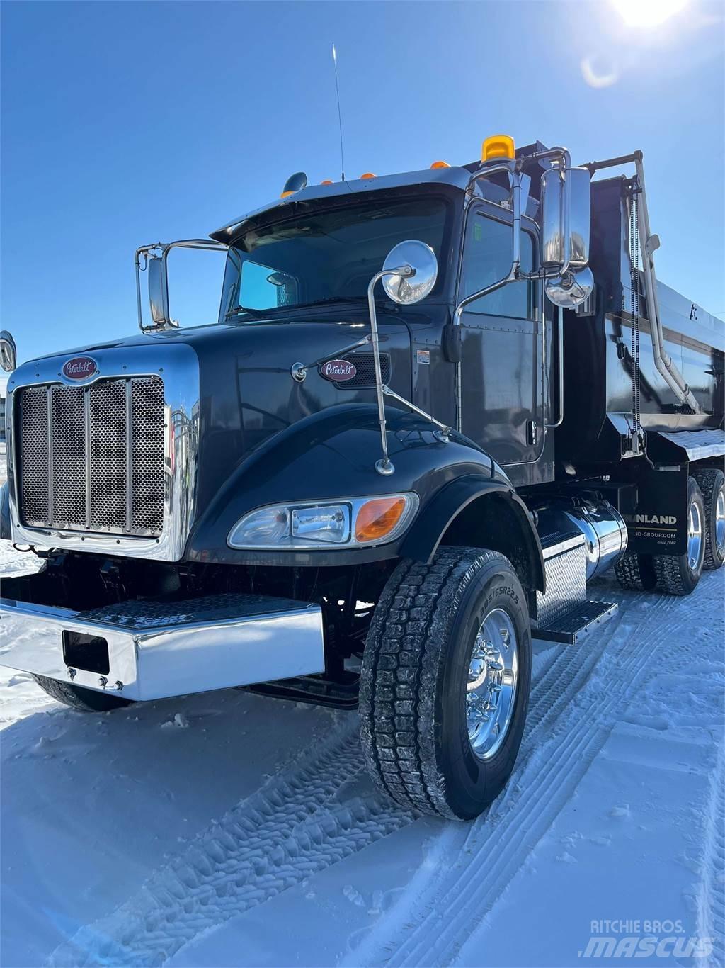 Peterbilt 348 Pašizgāzējs