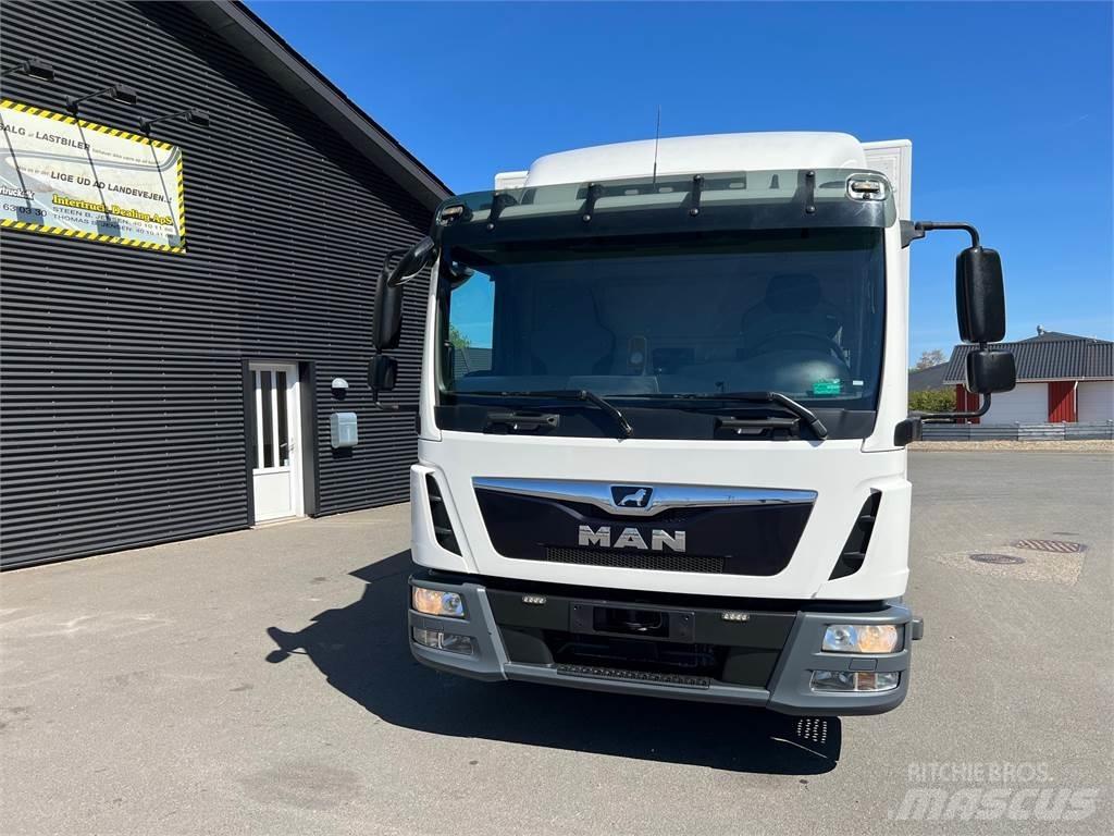MAN TGL 12.220 Furgons