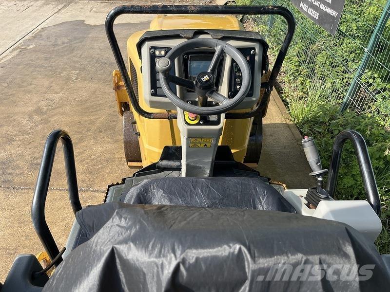 CAT CB24B Roller Divvalču grunts veltņi