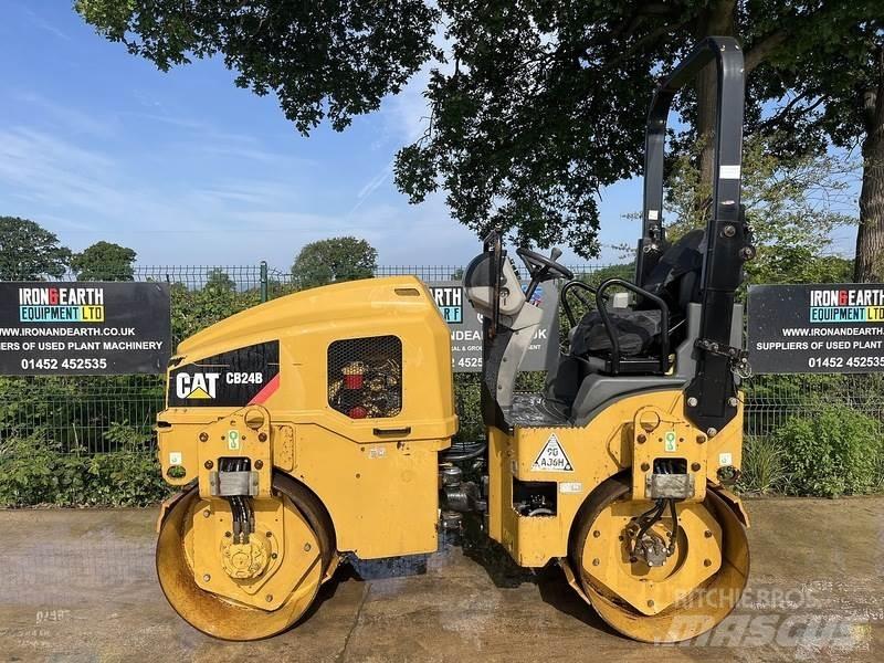 CAT CB24B Roller Divvalču grunts veltņi