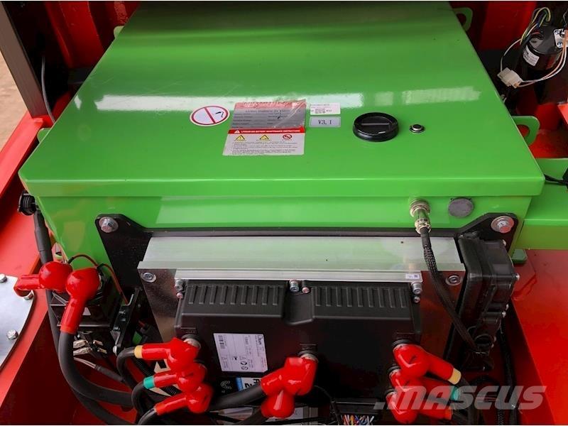 EP EFL302 Elektriskie iekrāvēji