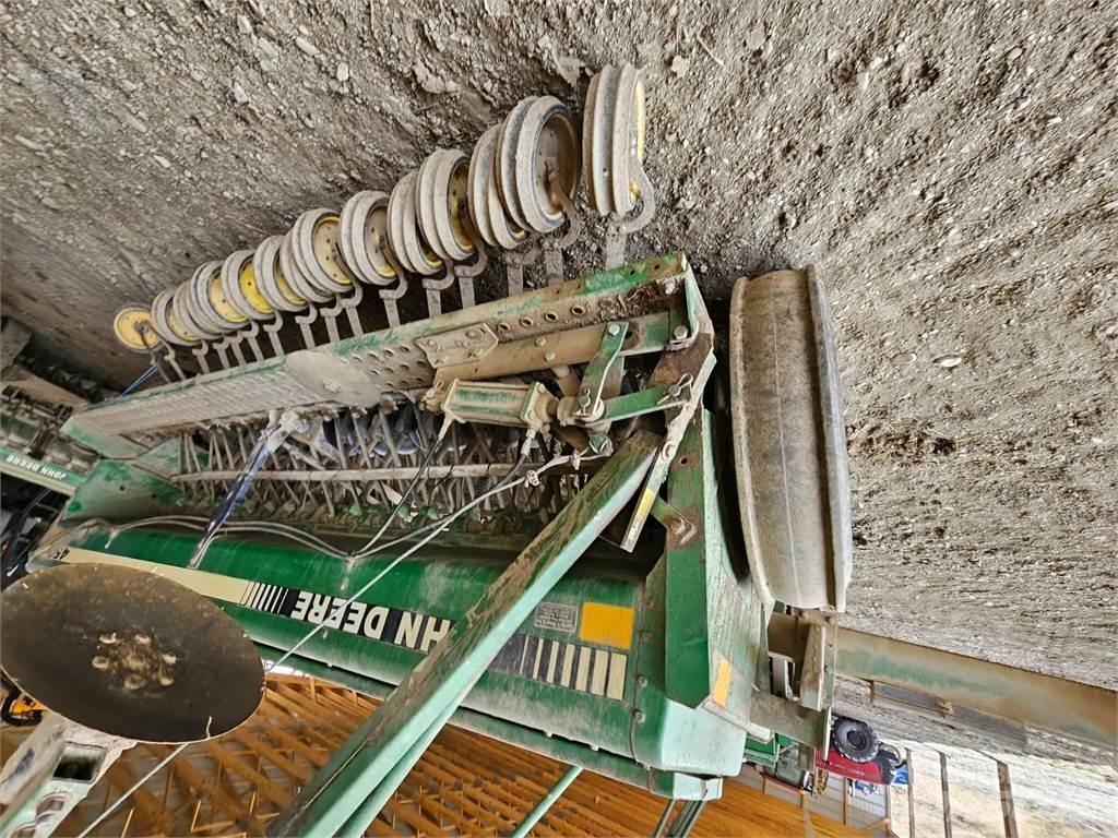 John Deere 450 Citas sastāvdaļas