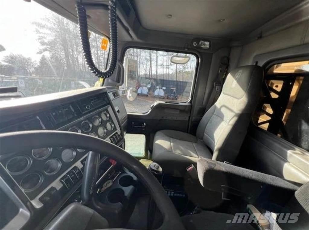 Kenworth T800 Citas sastāvdaļas