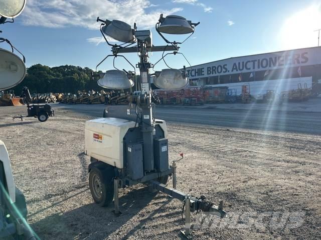 Atlas Copco V4 Gaismas torņi