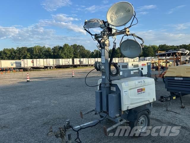Atlas Copco V4 Gaismas torņi