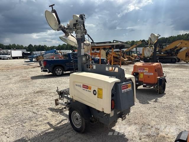 Atlas Copco V4 Gaismas torņi
