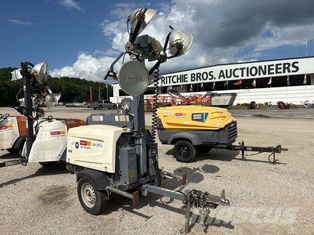 Atlas Copco V4 Gaismas torņi