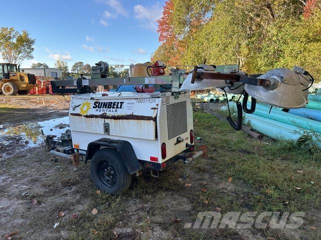 Atlas QLT M10 Gaismas torņi