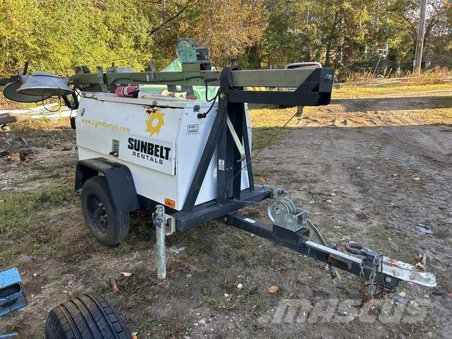 Atlas QLT M10 Gaismas torņi