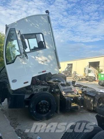 Autocar  Terminālie traktori