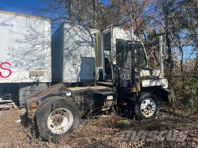 Autocar  Terminālie traktori