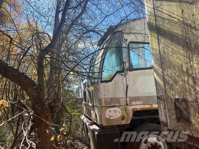 Autocar  Terminālie traktori