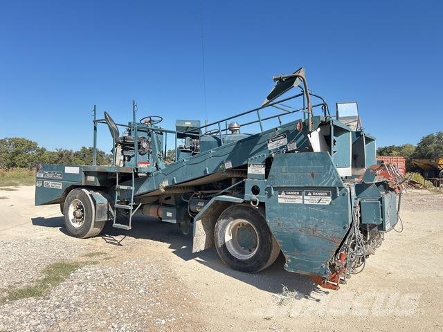  Bearcat Smilšu un sāls kaisītāji