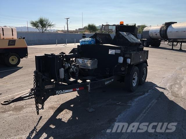  Bearcat BK400D Būvniecība- Citi