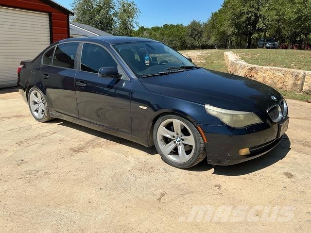 BMW 528i Automašīnas