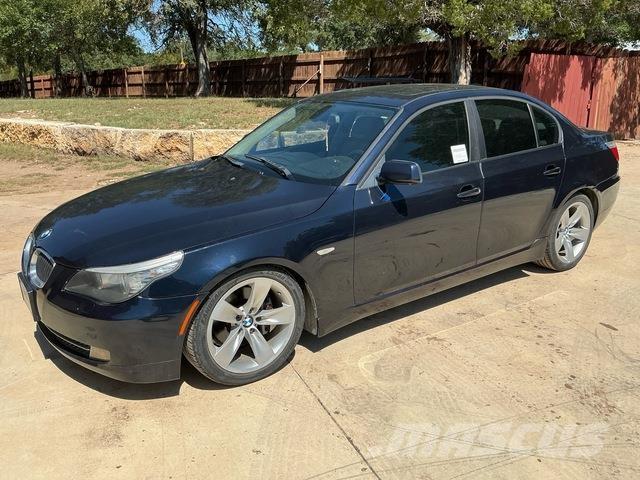 BMW 528i Automašīnas