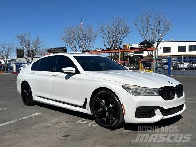 BMW 750I Automašīnas