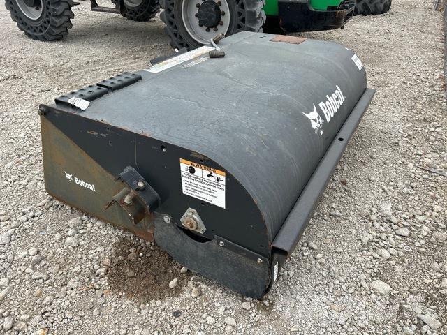 Bobcat  Ielu tīrīšanas mašīnas