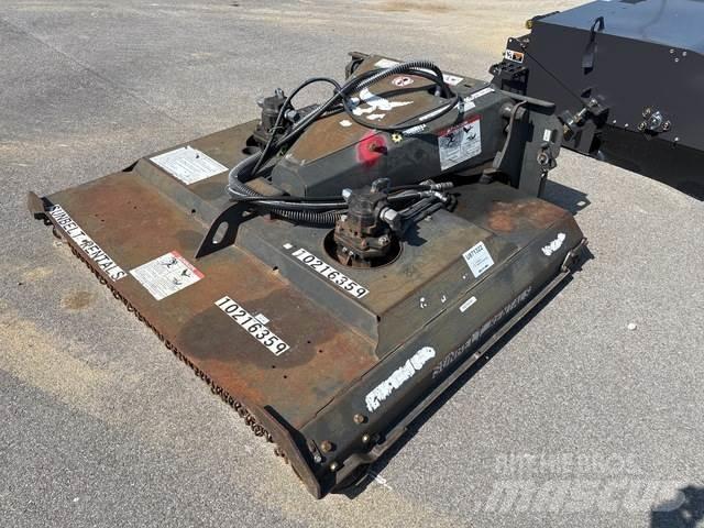 Bobcat  Mauriņa traktors